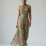 Joana | Maxi Mekko Olkaimilla ja Pleatilla