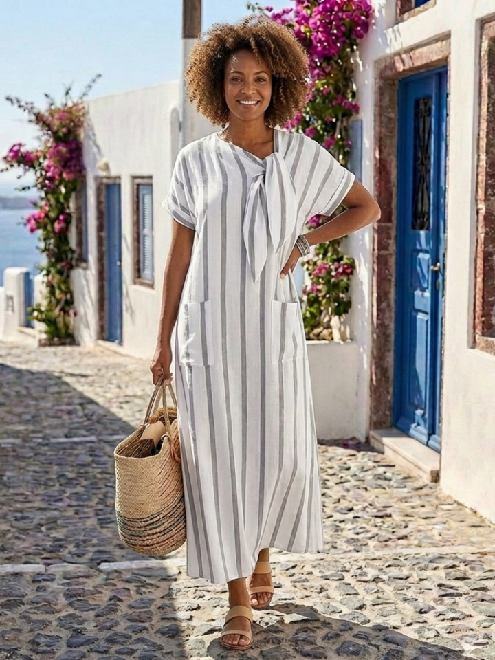 Chloé | Midi-pituiset raitamekko, jossa solmittava kaulus ja taskut