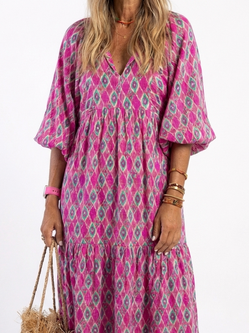 Céline | Midi-mekko, jossa on kuvio, kolmen neljänneksen hihat ja V-pääntie