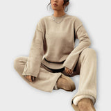 Maria - Urheilullinen Asu
